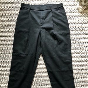 Uniqlo cropped black dress pants
